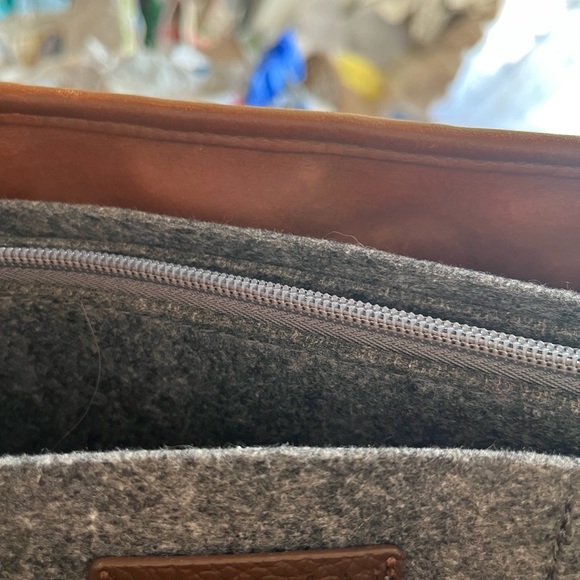 2 for Authentic MCM Cognac Visetos Tote and new felt organizer - Picture 14 of 15